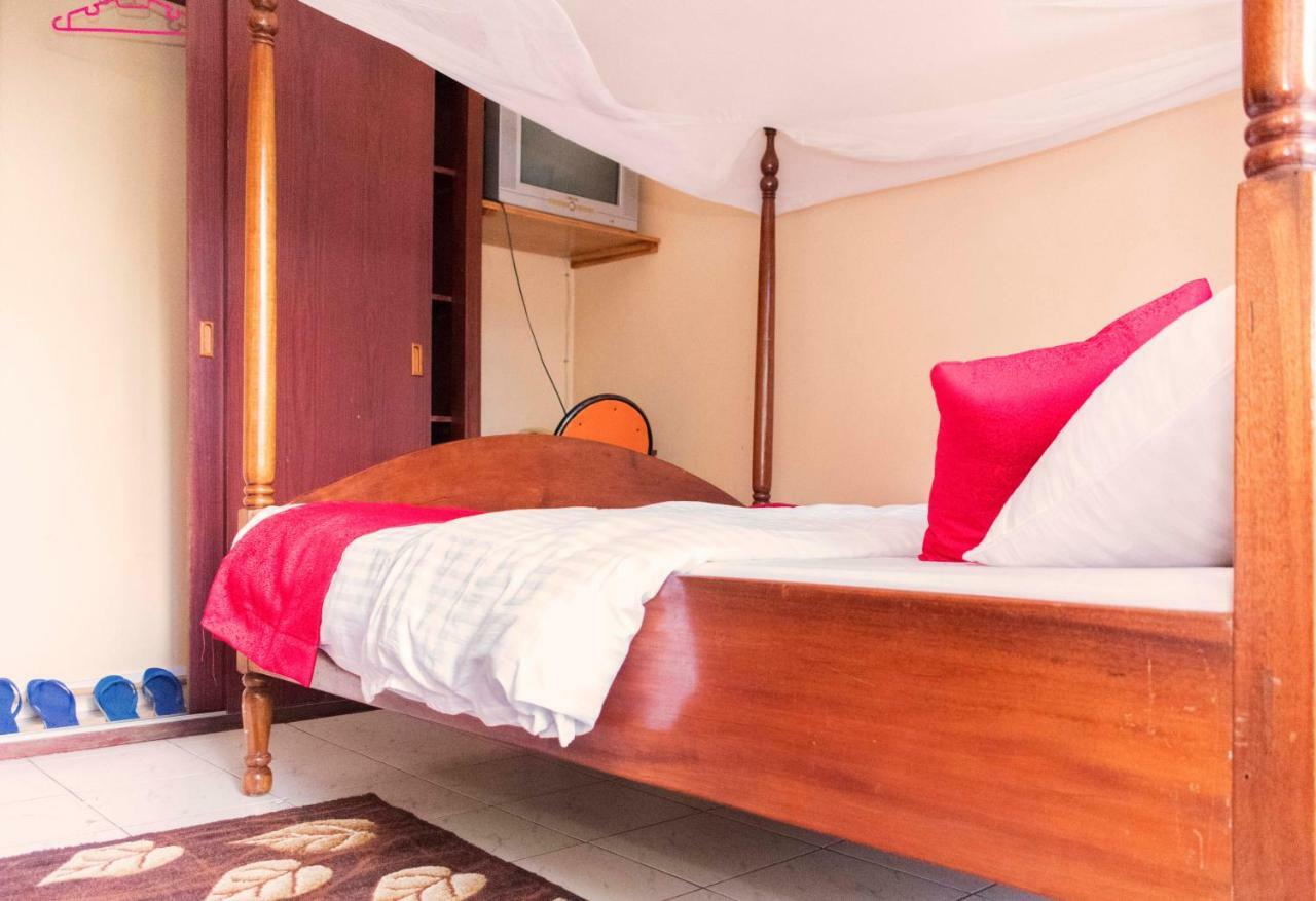 Rwenzori International Hotel Kasese Zewnętrze zdjęcie