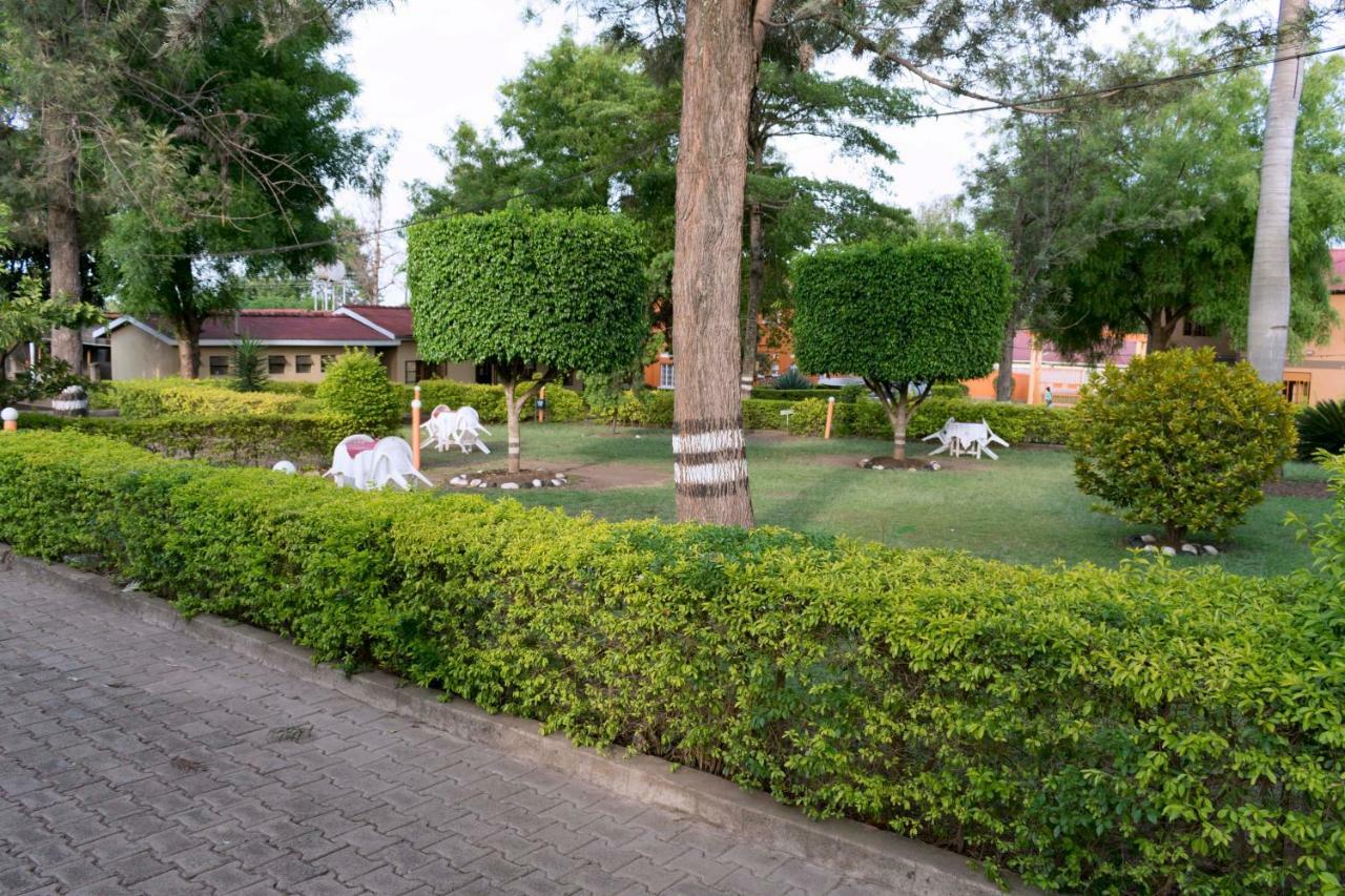 Rwenzori International Hotel Kasese Zewnętrze zdjęcie