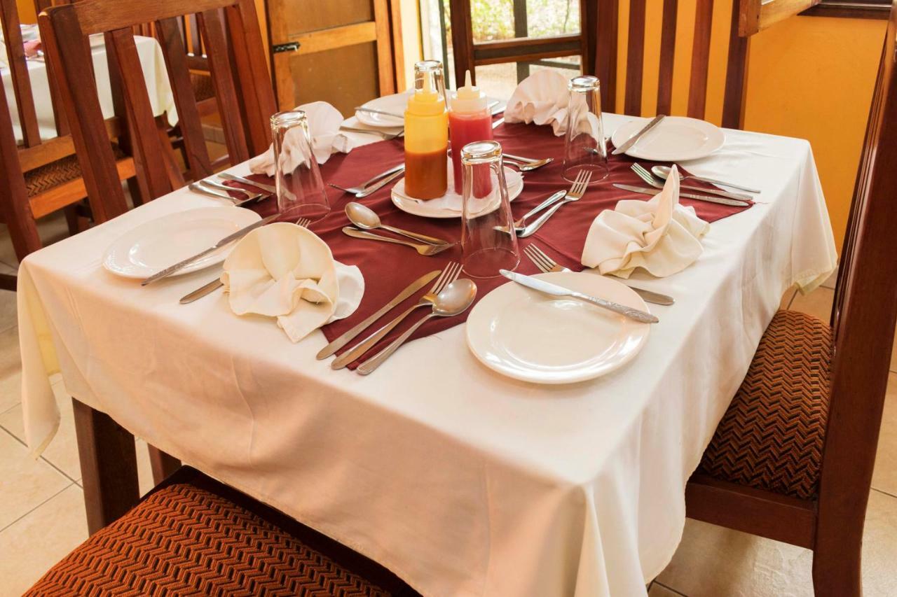 Rwenzori International Hotel Kasese Zewnętrze zdjęcie