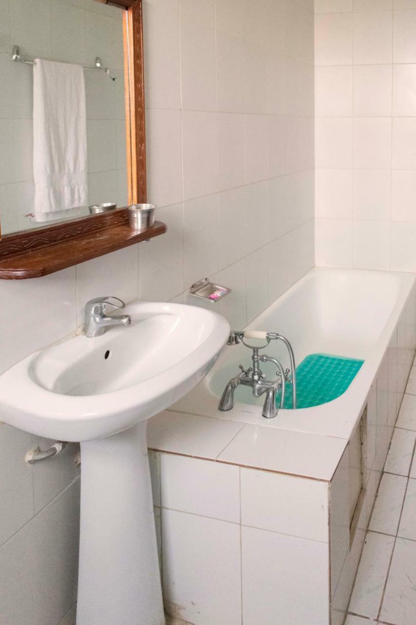Rwenzori International Hotel Kasese Zewnętrze zdjęcie