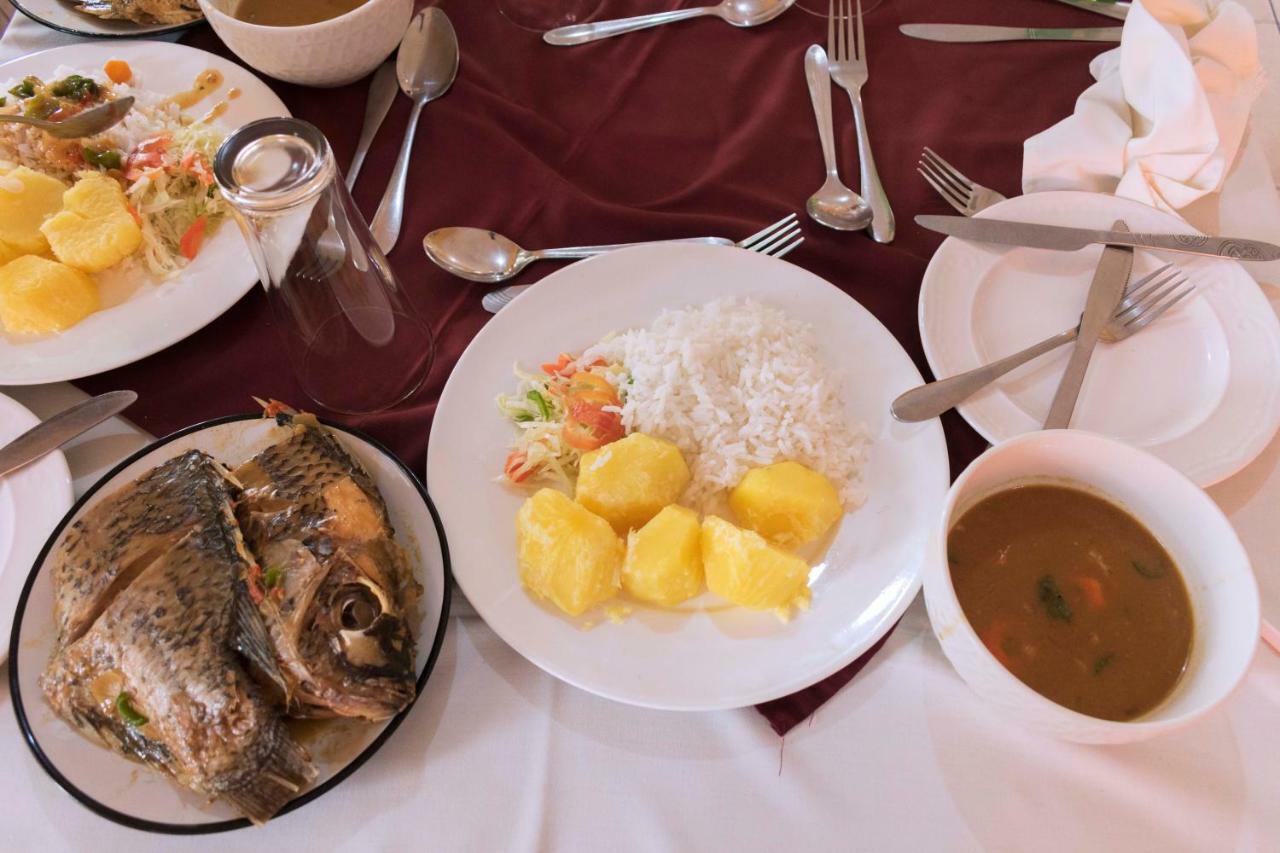 Rwenzori International Hotel Kasese Zewnętrze zdjęcie