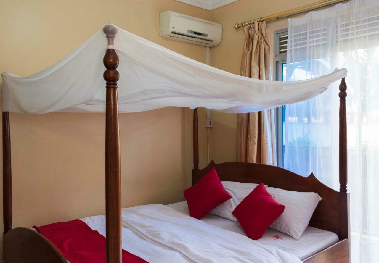 Rwenzori International Hotel Kasese Zewnętrze zdjęcie