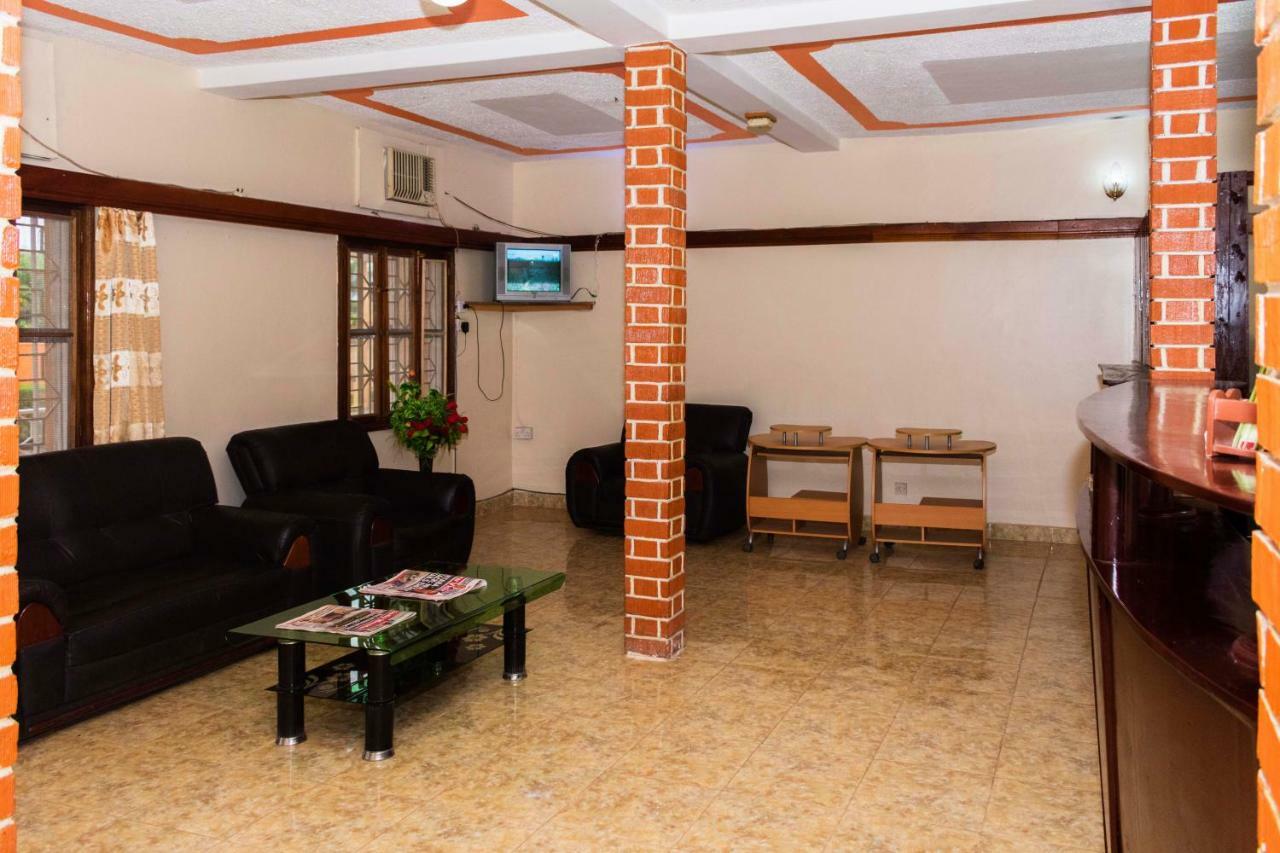 Rwenzori International Hotel Kasese Zewnętrze zdjęcie